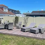 Three Bedroom Family With Gym! Feriehus *