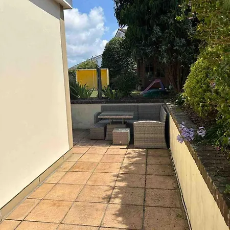 Three Bedroom Family With Gym! بيت للعطل