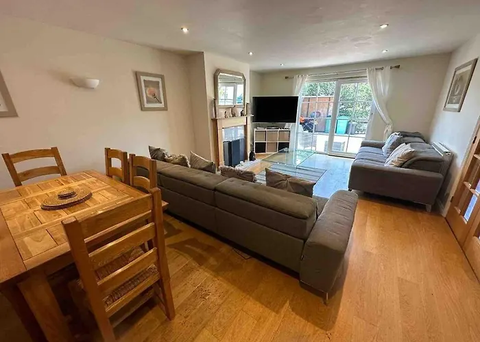 Three Bedroom Family With Gym! Dom wakacyjny *